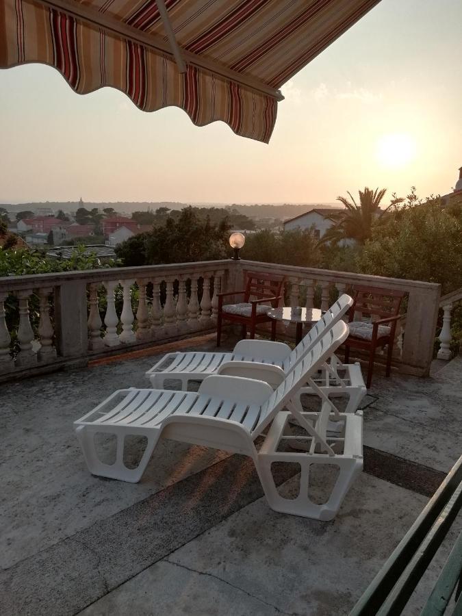 Feel Good Apartment Banjol Exterior foto